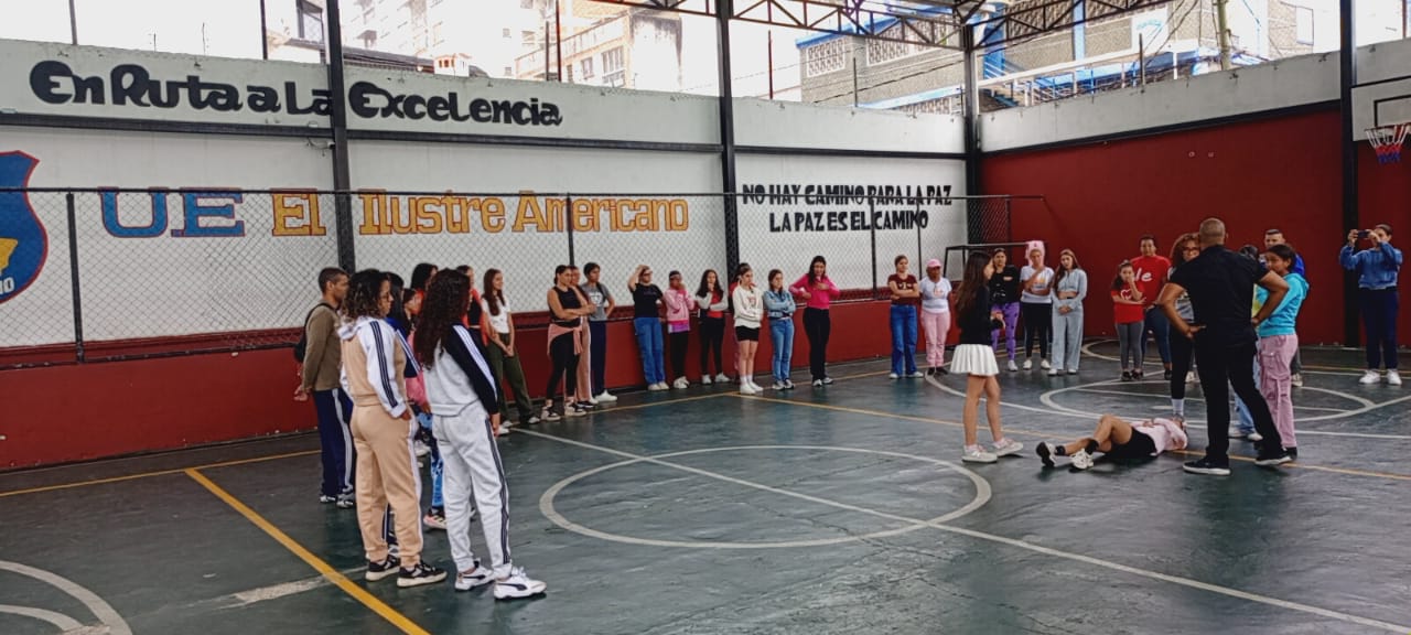 🚨 Club Scuti promueve la cultura preventiva con conversatorio «Sismológico» en el Liceo Ilustre Americano